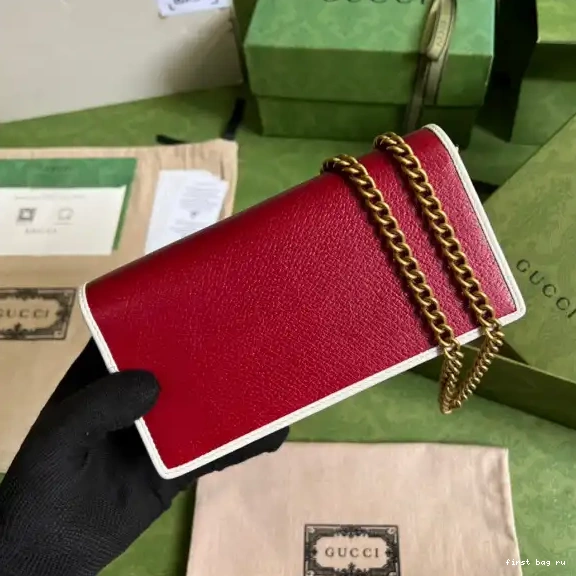 First bag ru chain x with Gucci Adidas wallet 0519